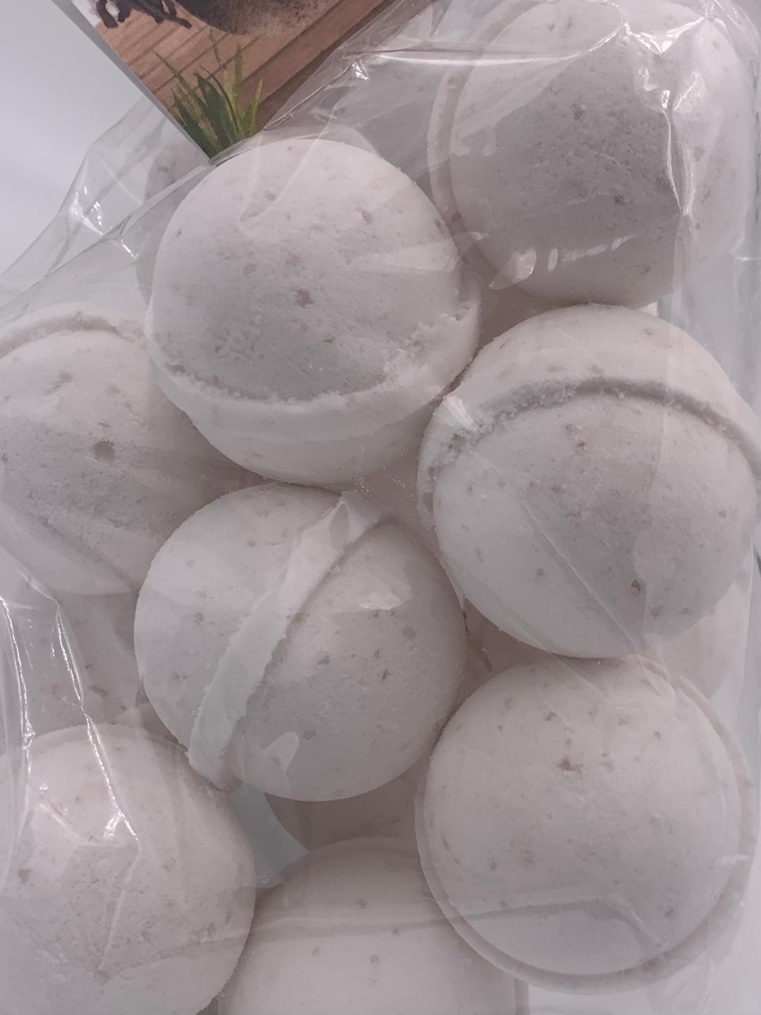 14 bath bombs in Little Black Dress fragrance, gift bag bath fizzies, great for dry skin, shea, cocoa, 7 ultra rich oils