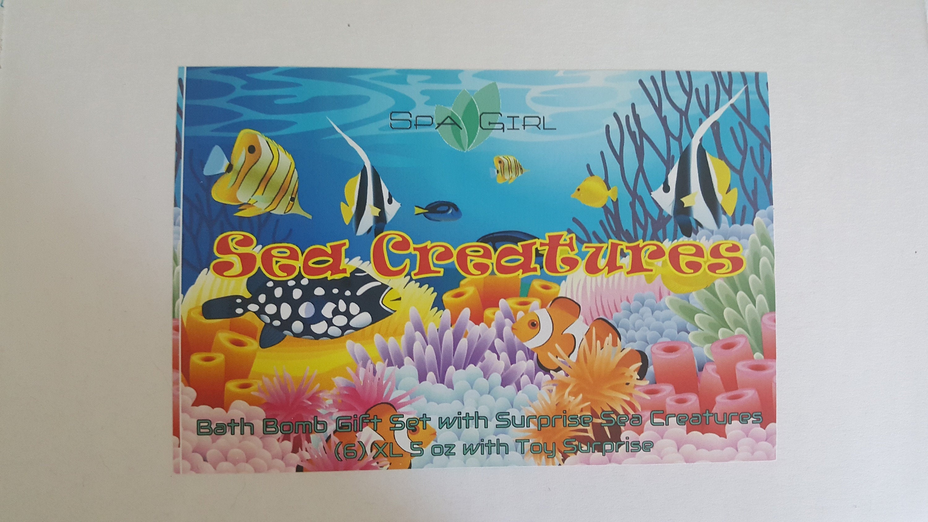 Kids Bath Bomb with SEA CREATURE toy inside - 1 Large 8 oz, colorful, moisturizing bath bombs that will not stain your tub